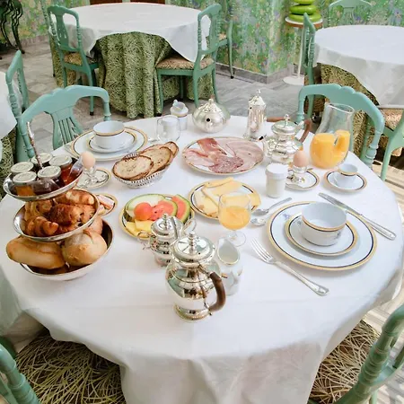 Grand Des Templiers, Piscine & Reims