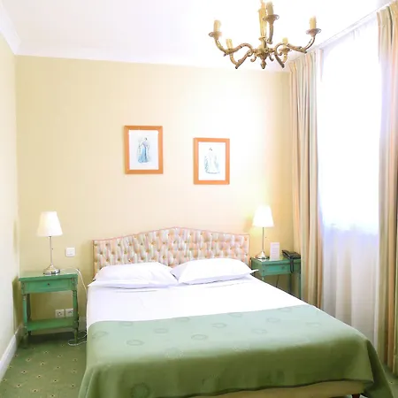 Grand Des Templiers, Piscine &