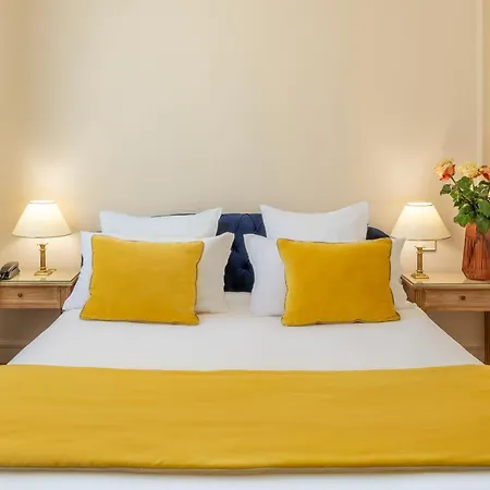 Hotel Grand Des Templiers, Piscine &