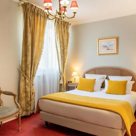 Grand Des Templiers, Piscine&spa Hotel Reims
