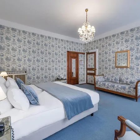 Hotel Grand Des Templiers