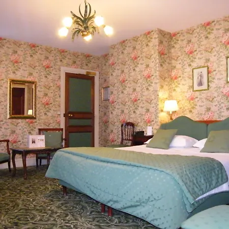 Grand Des Templiers, Piscine&spa Hotel 4*