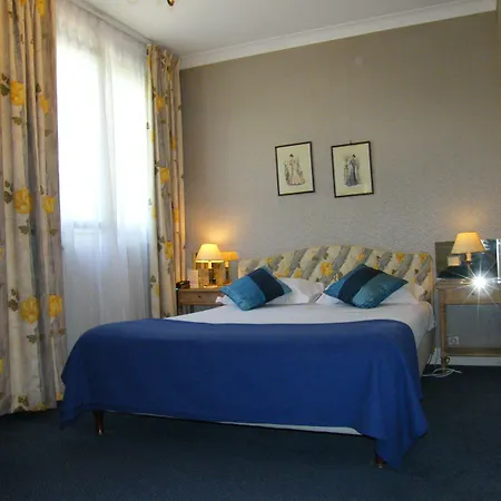 Grand Des Templiers, Piscine & Reims