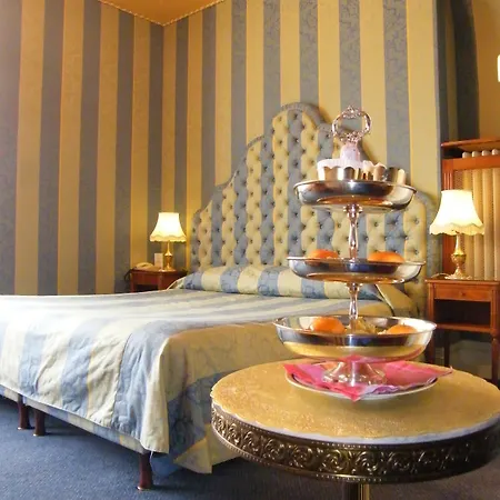 Grand Des Templiers, Piscine &