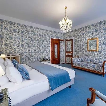 Grand Des Templiers Hotel 4*