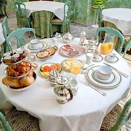 Grand Des Templiers Hotel